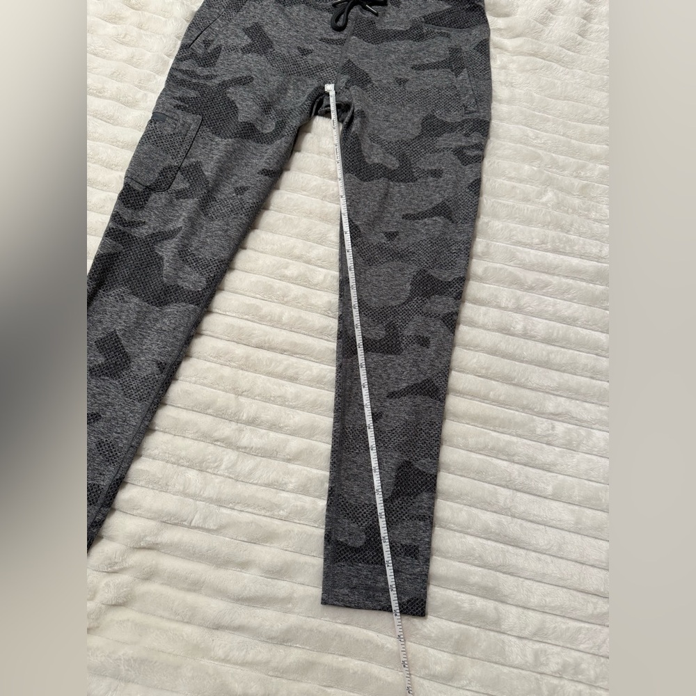 Mondetta Gray Camo Women’s Bottoms - Picture 6 of 11